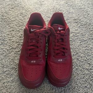 Nike Men's Bold Red Sneakers
